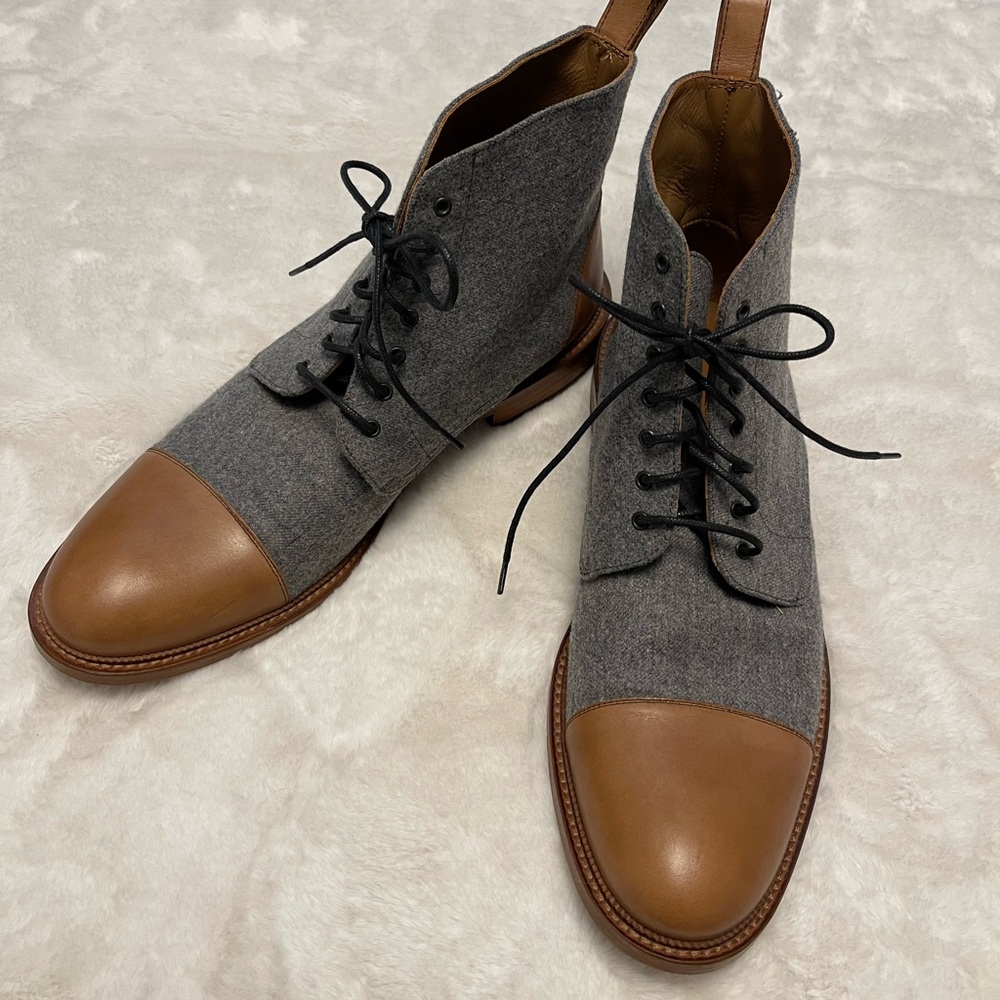 TAFT Gray and Brown Chukka Boots